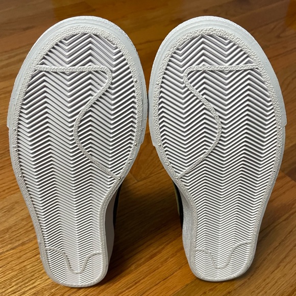 NIKE BLAZER MID '77 VINTAGE SHOES PEACE LOVE & BASKETBALL MENS SZ 9.5 DC1414 001 - Picture 12 of 12